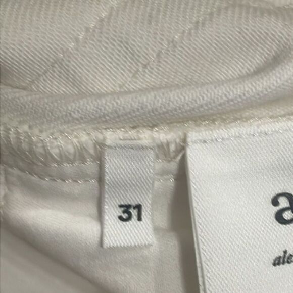 Alexandre Mattiussi white jeans‎ from Ami Paris, TAPERED FIT, size 31 - Picture 14 of 15